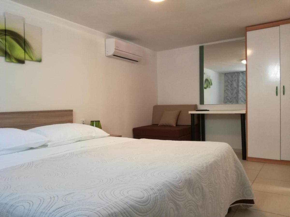 Апартаменты Apartman Anni Пореч Экстерьер фото